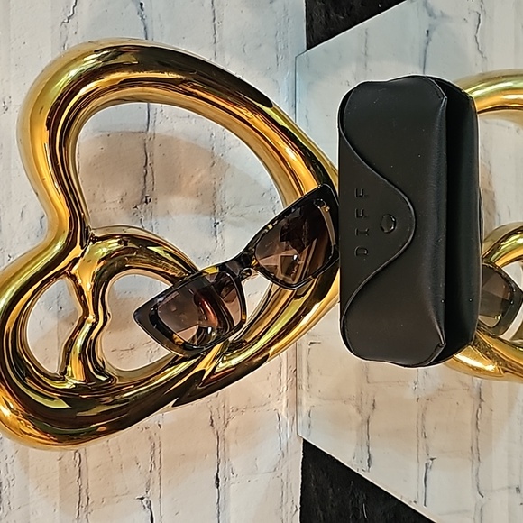 Diff Sunglases NWT - Picture 3 of 6